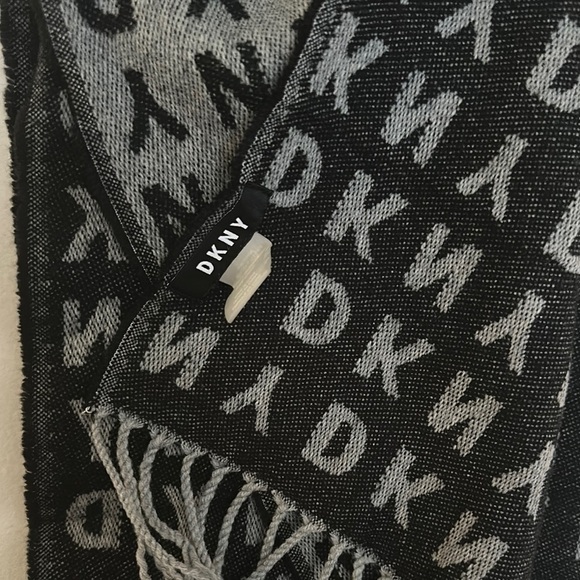 DKNY Gray and Black Men's Scarf - Picture 2 of 3